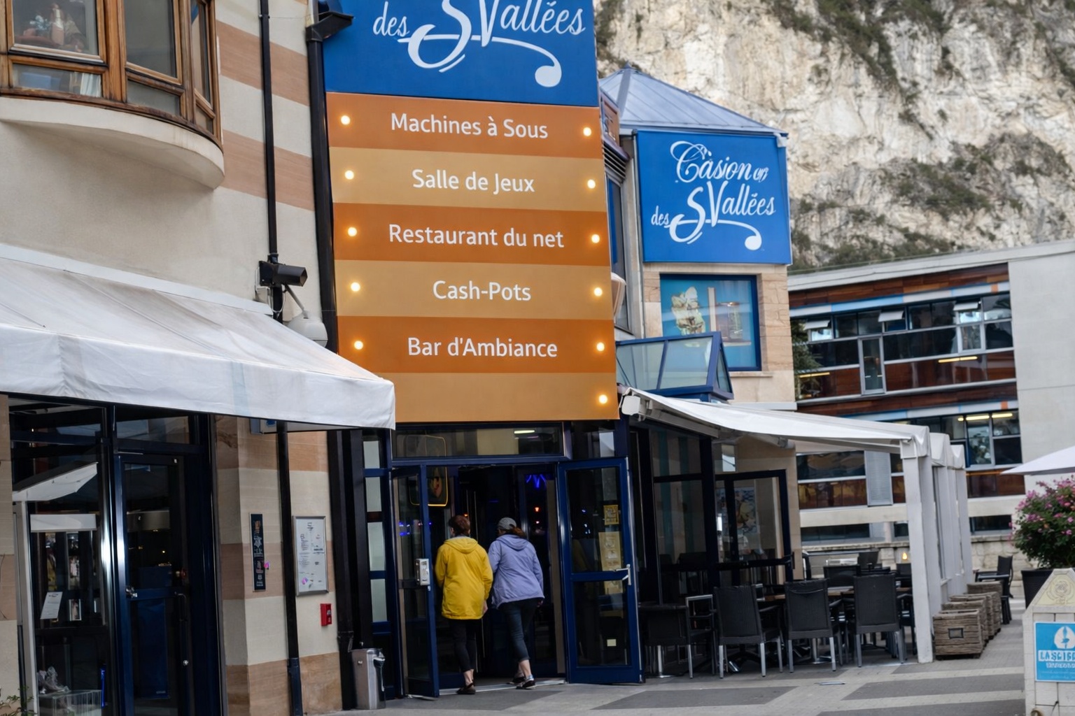 Casino de Brides les Bains - Casino in Brides-les-Bains, France