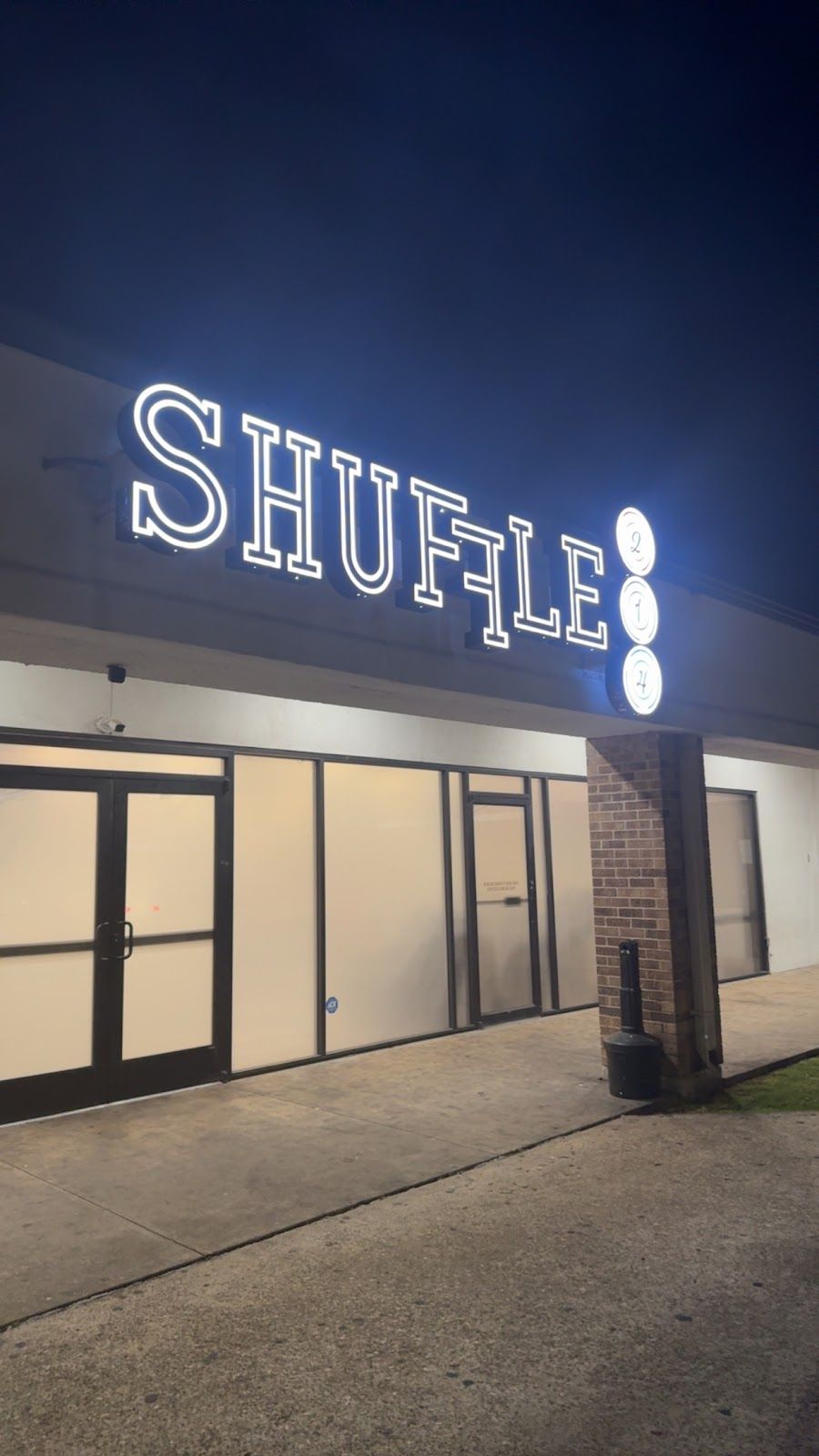 Shuffle 214 photo 3