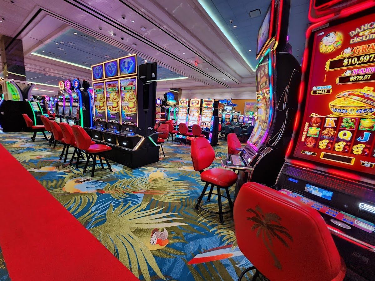 River Spirit Casino Resort – Poker photo 2