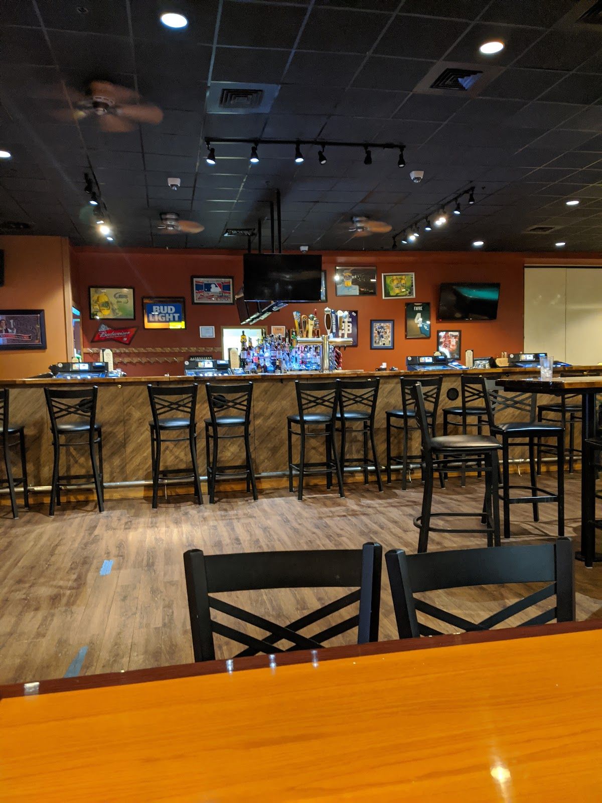 Northern Waters Casino Resort – Poker photo 10