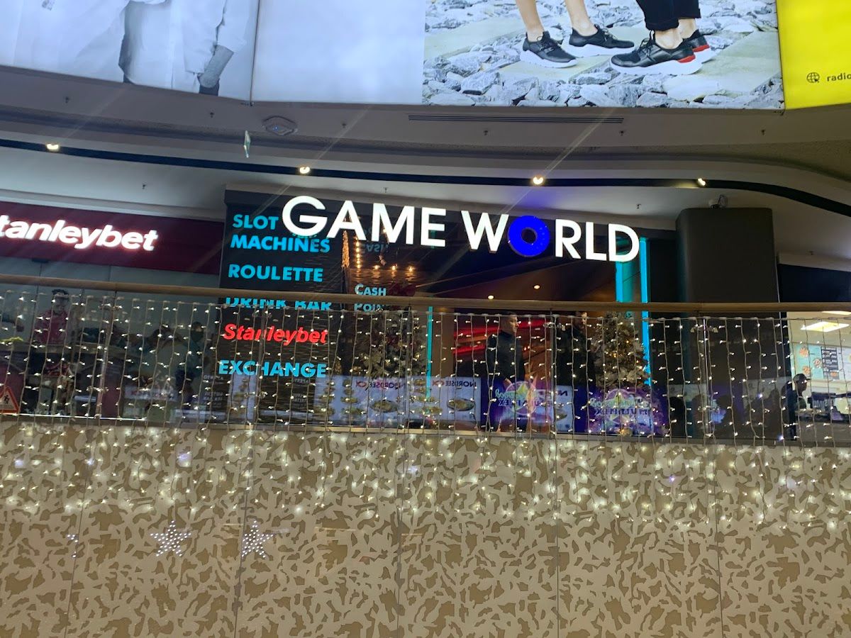 Game World Bucharest Mall photo 5