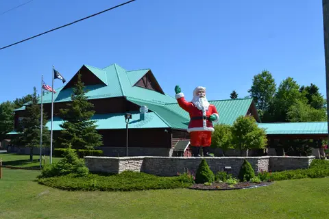 Kewadin Casino Christmas - Casino in Christmas, United States