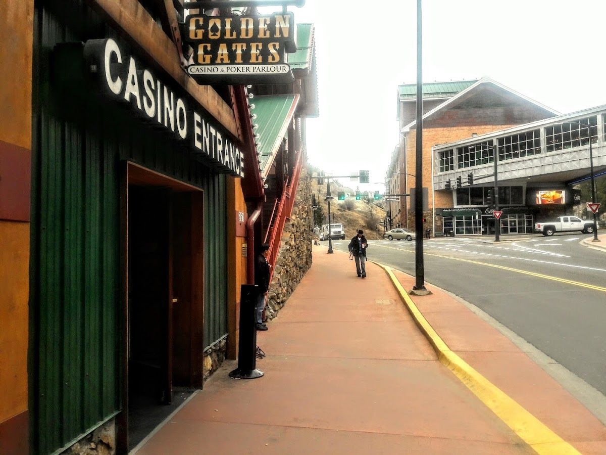 Golden Gates Poker Parlour photo 9