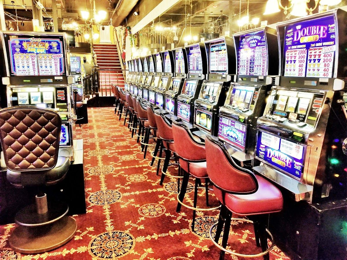 Famous Bonanza Casino photo 2