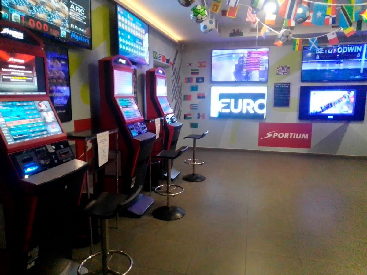 El Dorado salón de juego y apuestas photo 2