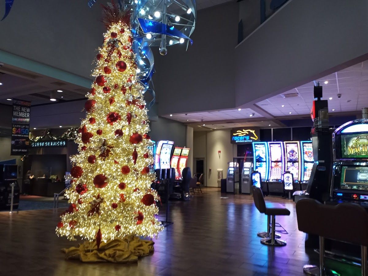 Riverwind Casino – Slots photo 6