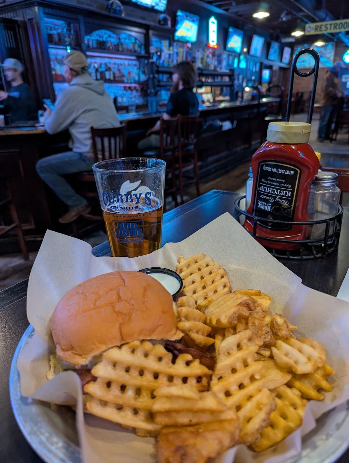 Cubby's Sports Bar Video Lottery photo 6