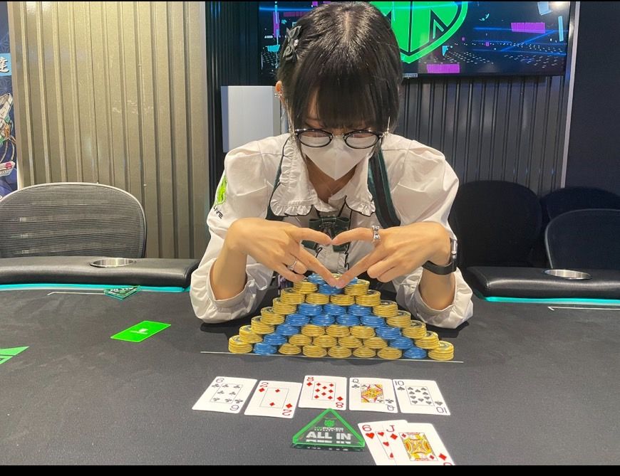 KKLIVE POKER SHINJUKU photo 8
