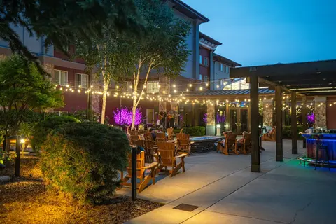 Seven Feathers Casino Resort - Casino in Canyonville, United States