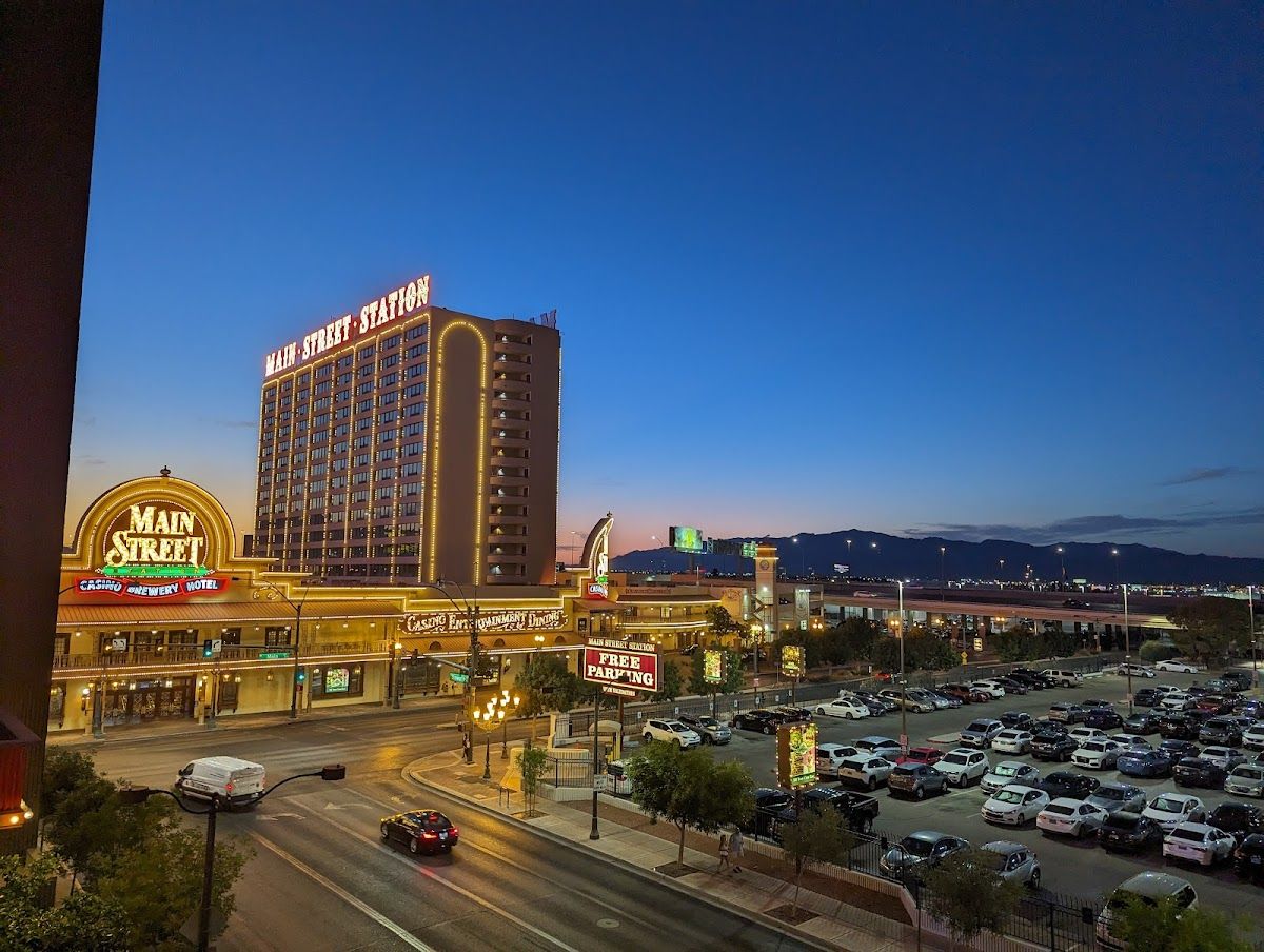 California Hotel & Casino photo 10