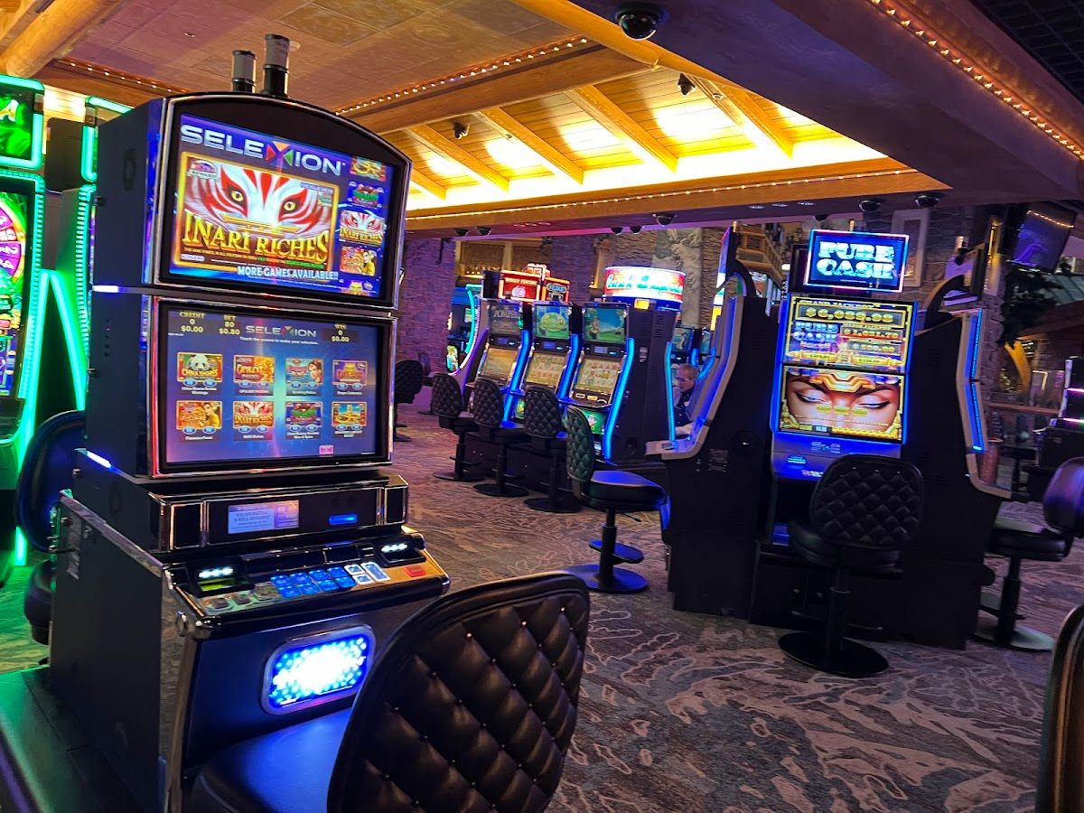 Ameristar Black Hawk Poker Room photo 9