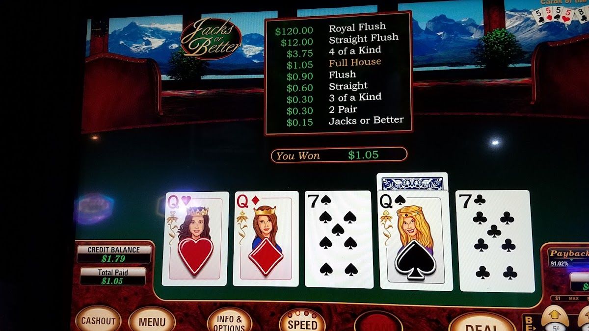 Charging Horse Casino Poker Room photo 7