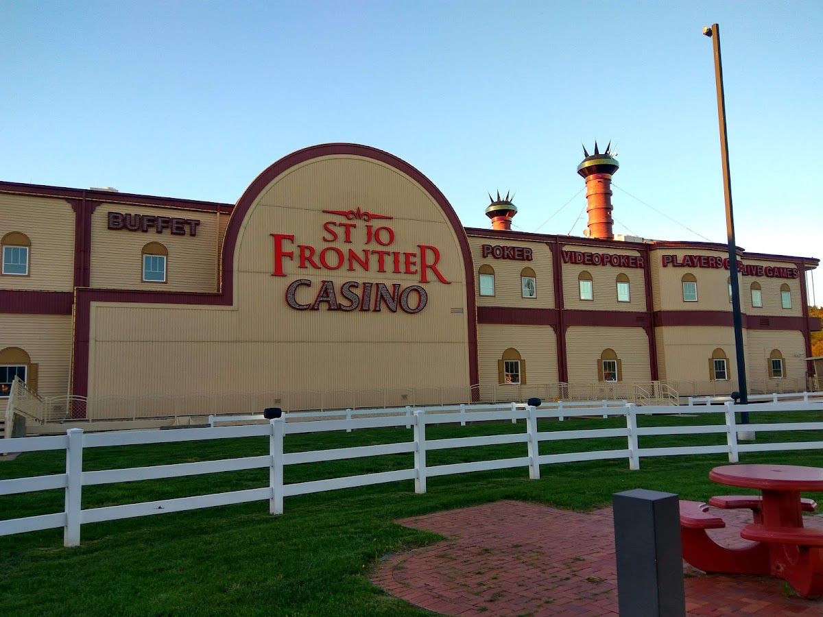 St. Jo Frontier Casino photo 2