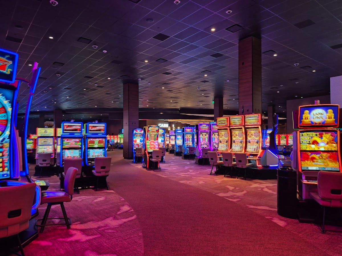 Angel of the Winds Casino Resort photo 10