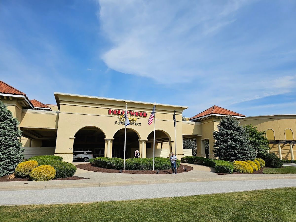 Hollywood Casino at Charles Town Races – Poker photo 2