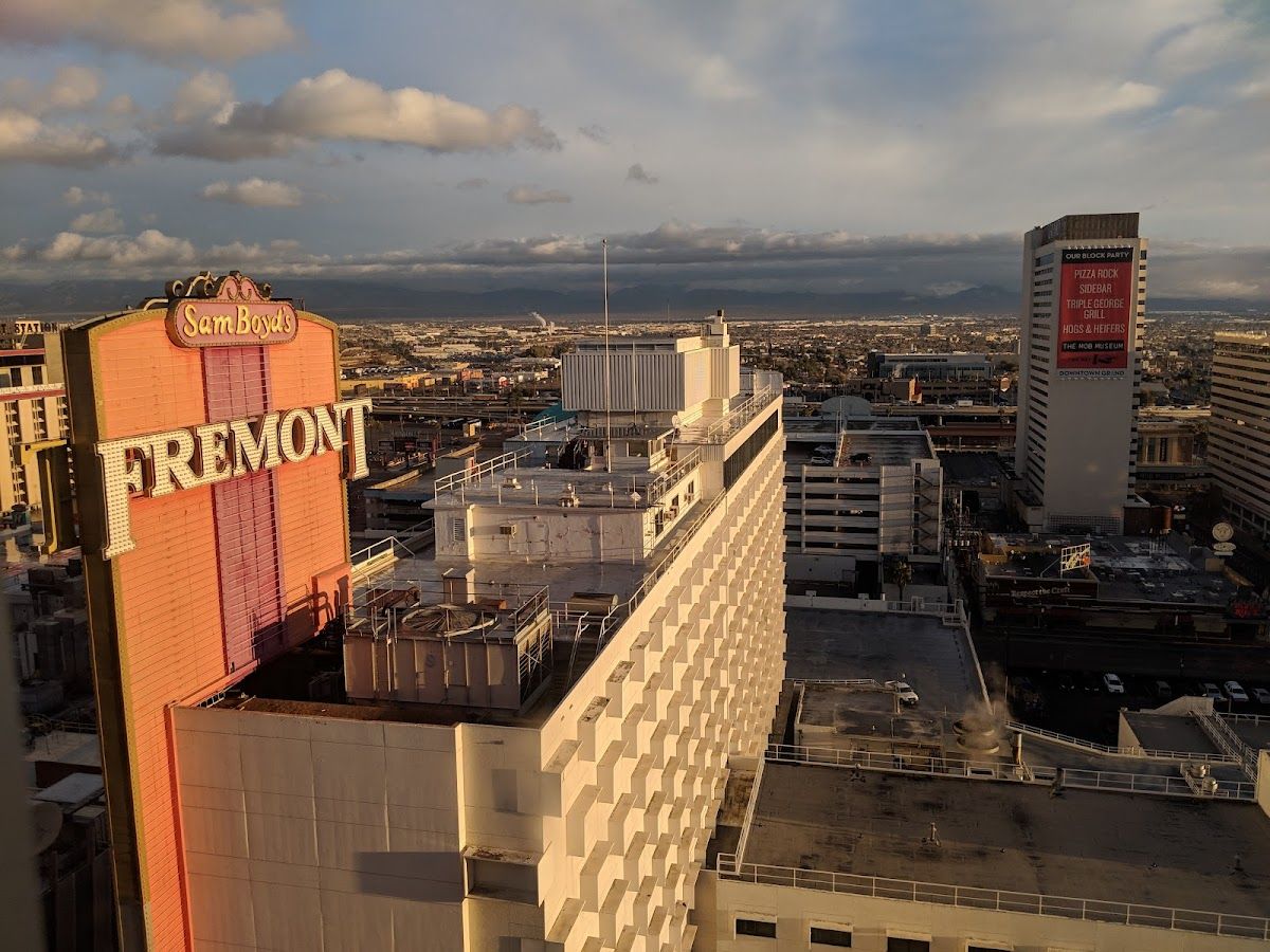 Four Queens Hotel & Casino photo 7