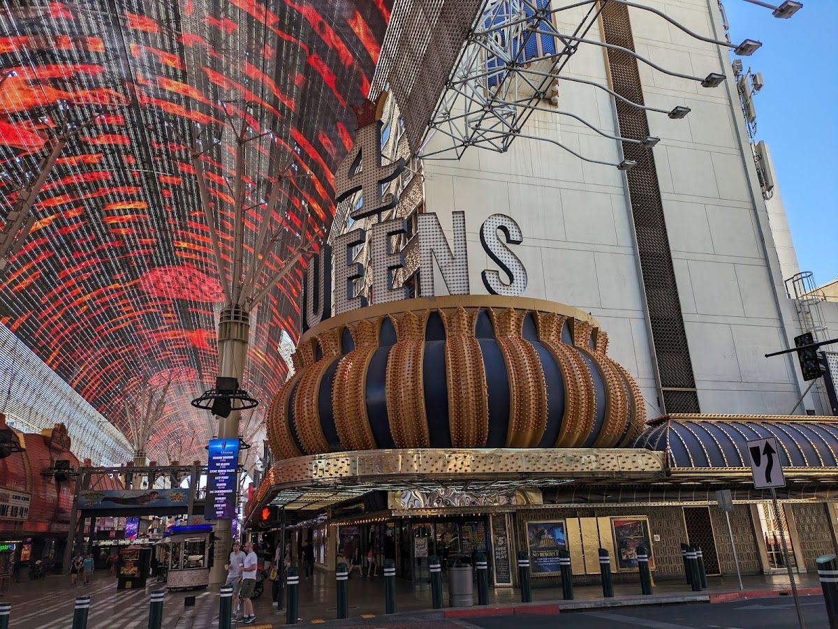 Four Queens Hotel & Casino photo 8