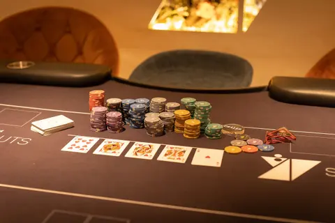 カジノポーカールーム Second Nuts - Casino in Nagoya, Japan