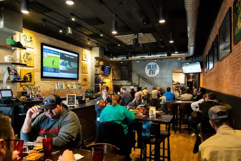 Blue 42 Sports Bar Slots - Casino in Minot, United States