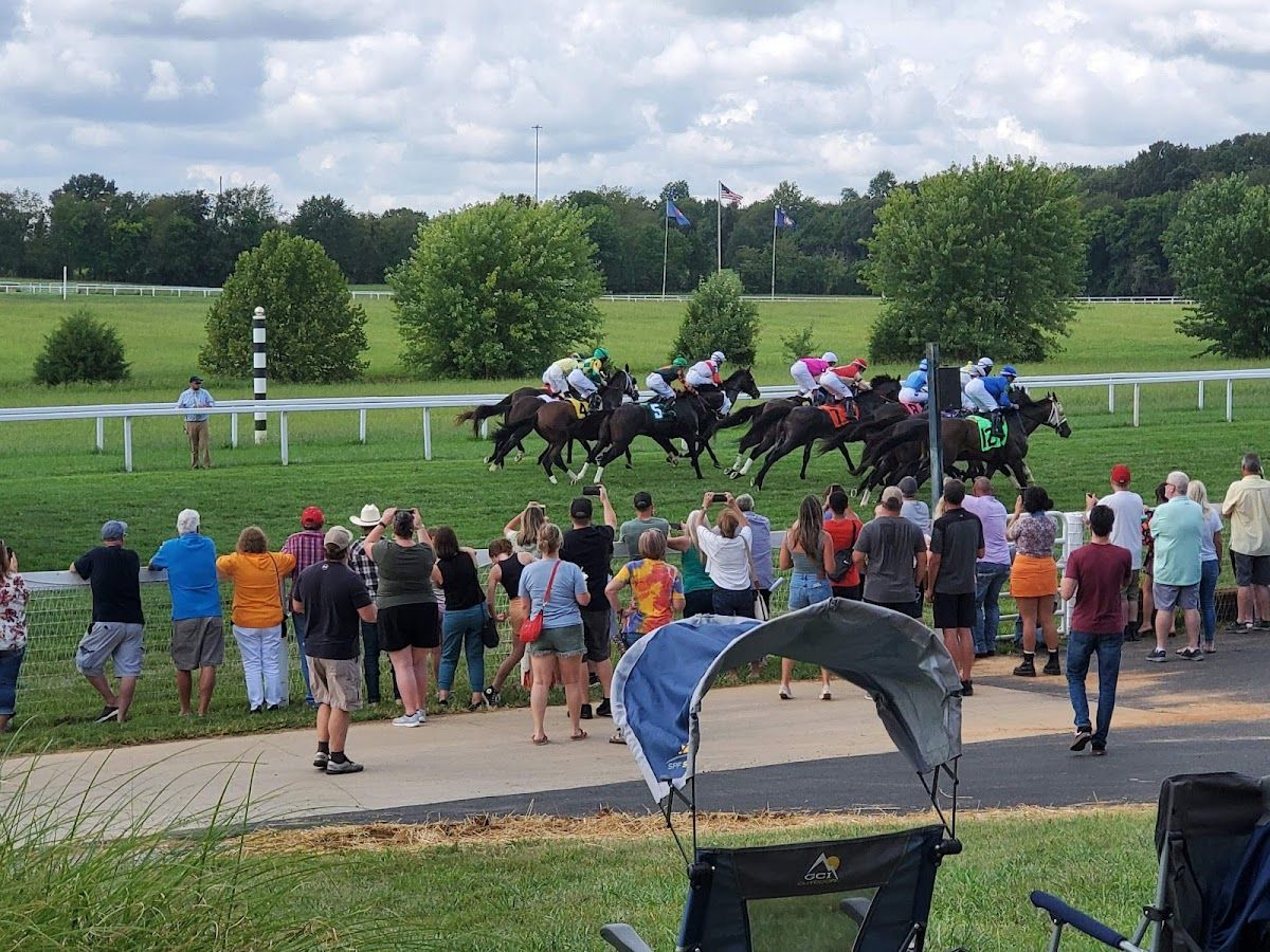 Mint Gaming Hall at Kentucky Downs photo 5