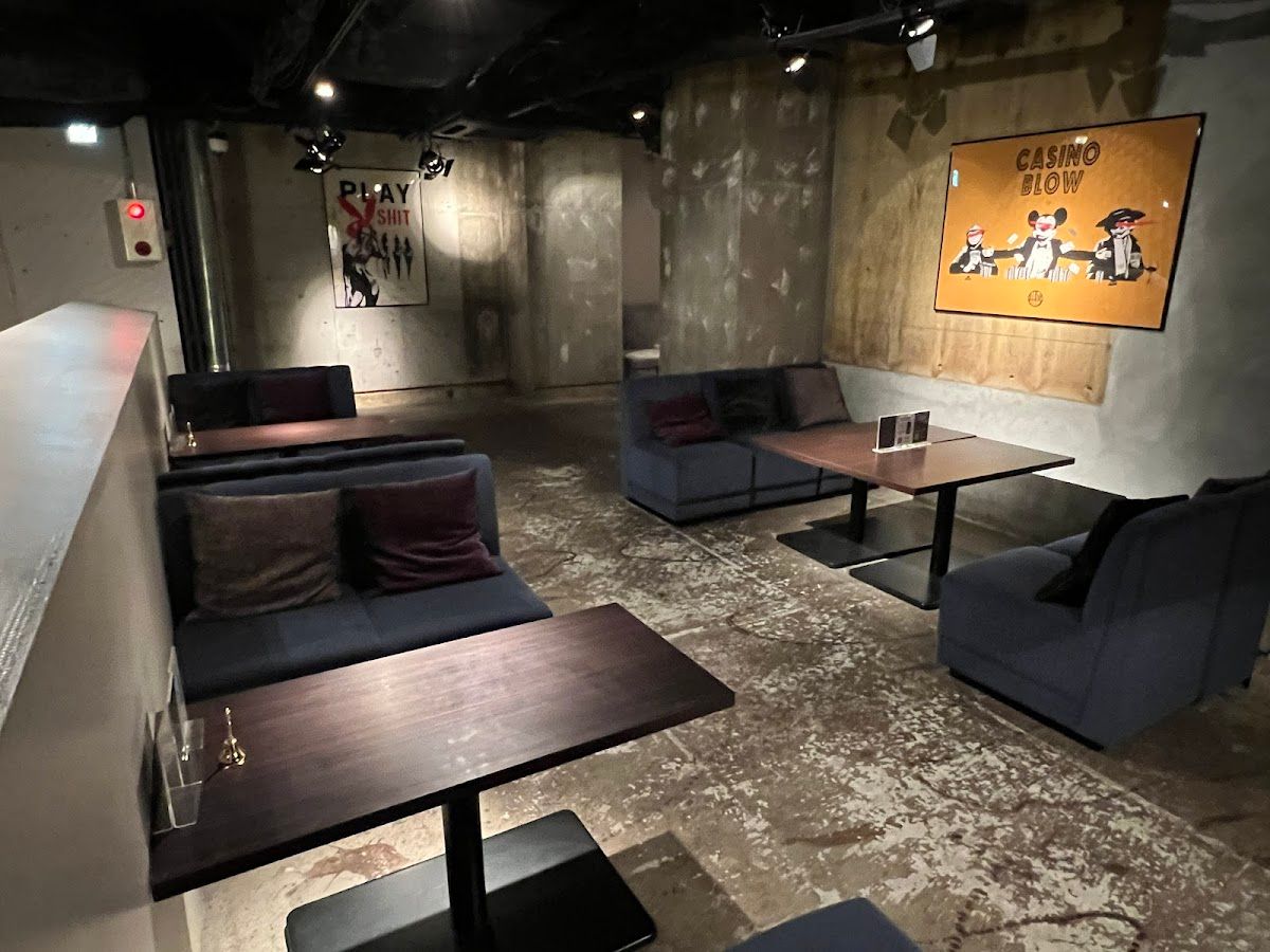 BLOW CASINO Shinsaibashi photo 4
