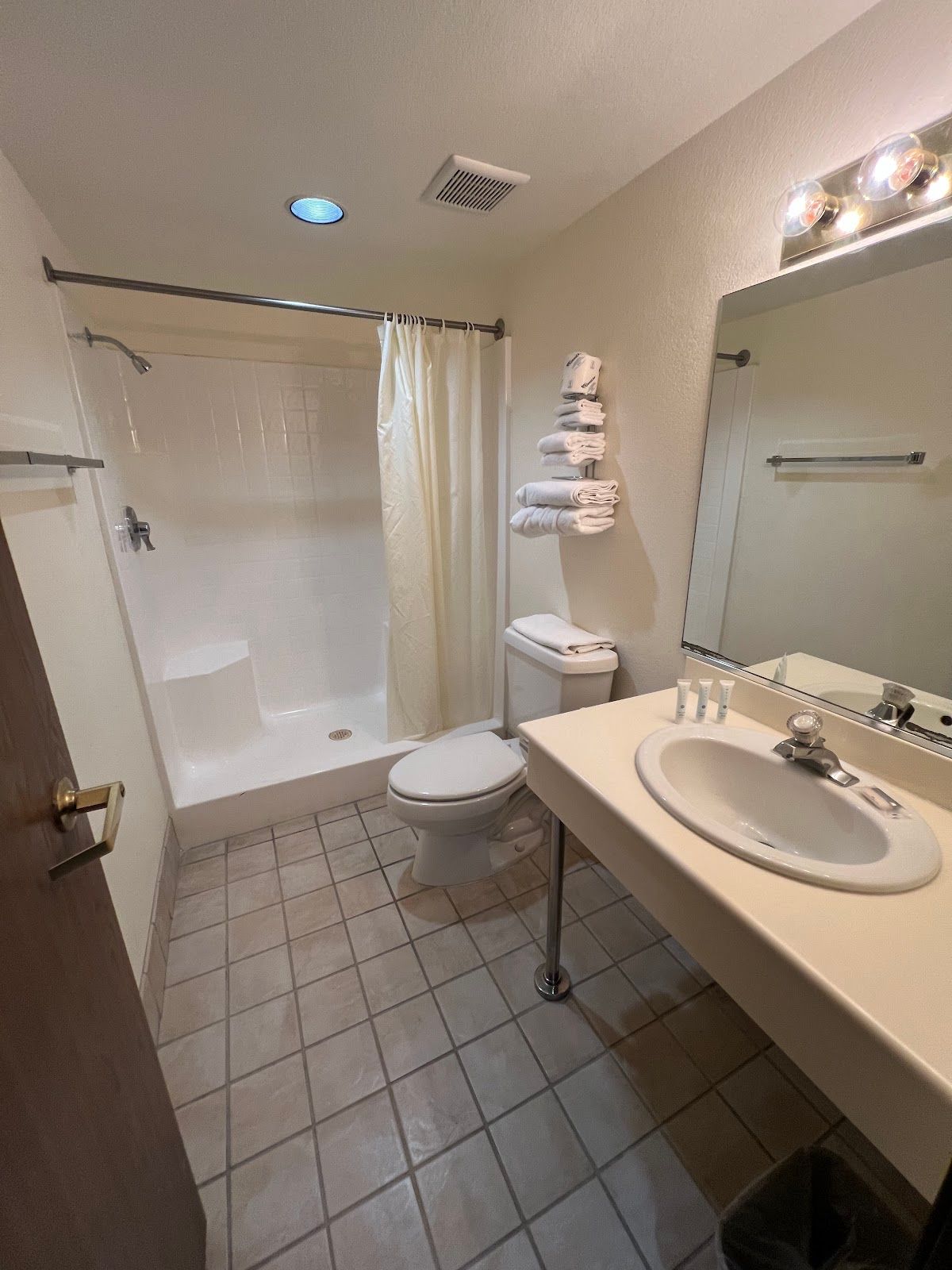 Longstreet Inn Casino & RV Resort photo 4
