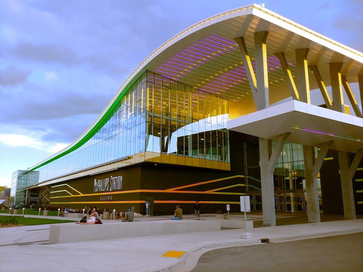 McPhillips Station Casino – Poker photo 4