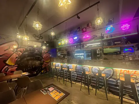 Amusement Bar BBサーカス - Casino in Tokyo, Japan