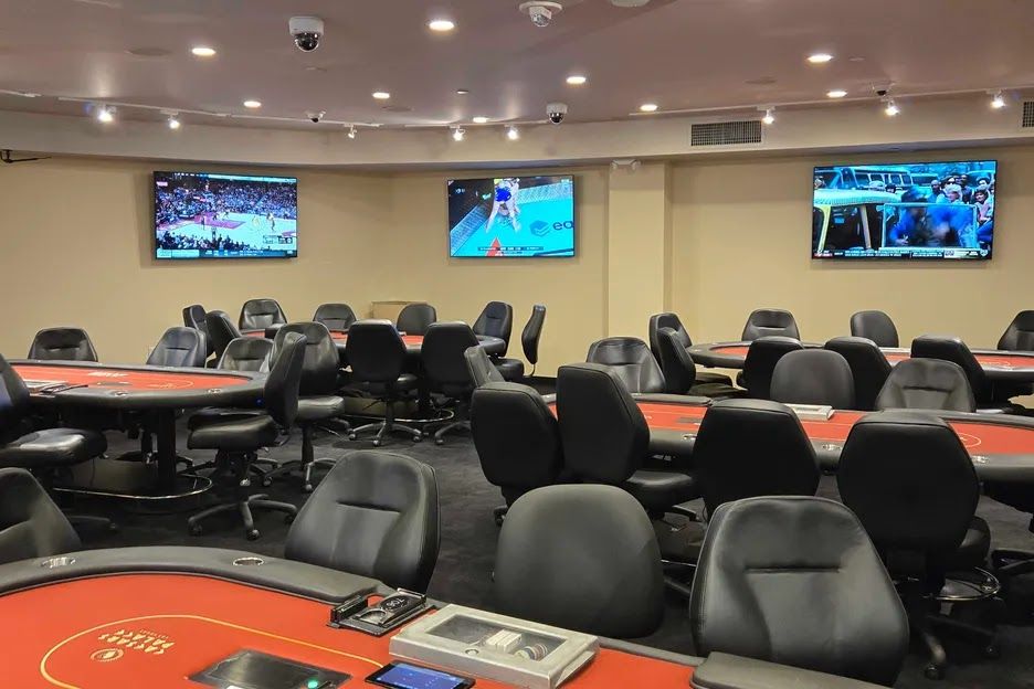 Caesars Palace Poker Room photo 9