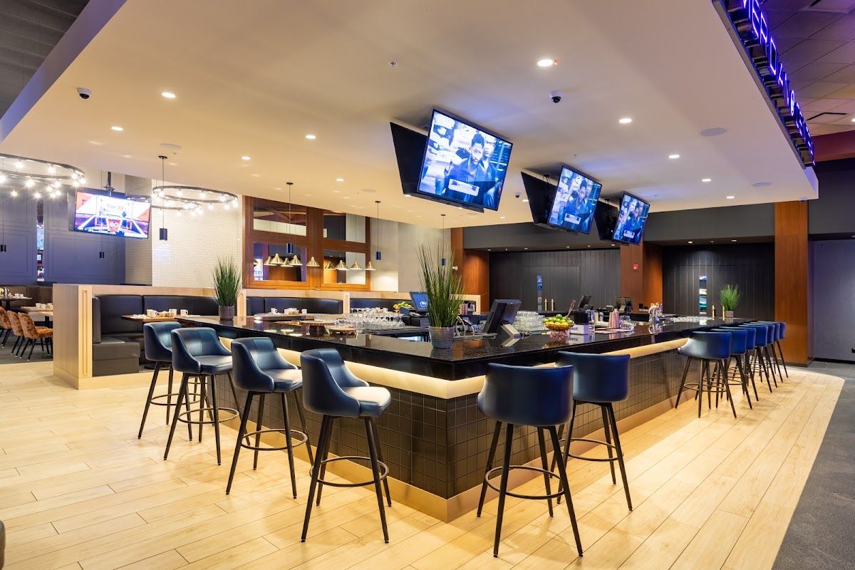 Pure Casino Calgary – Poker photo 4