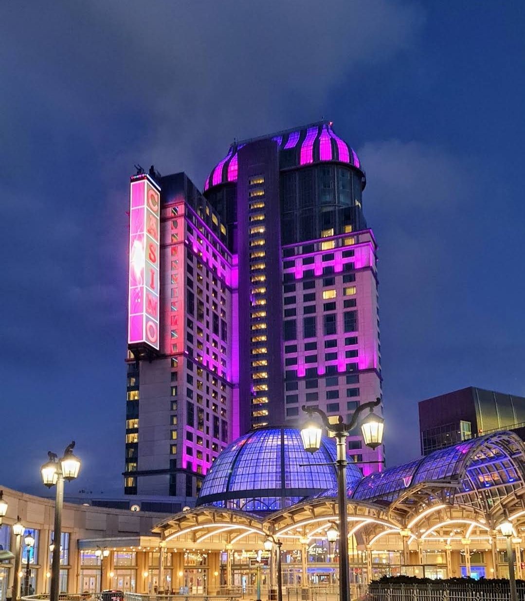 Fallsview Casino Resort - Casino in Niagara Falls, Canada
