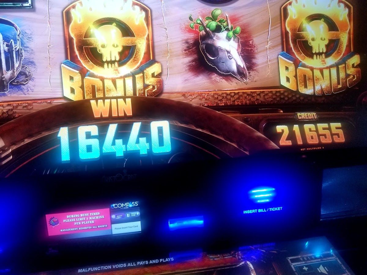 Dakota Connection Casino photo 4