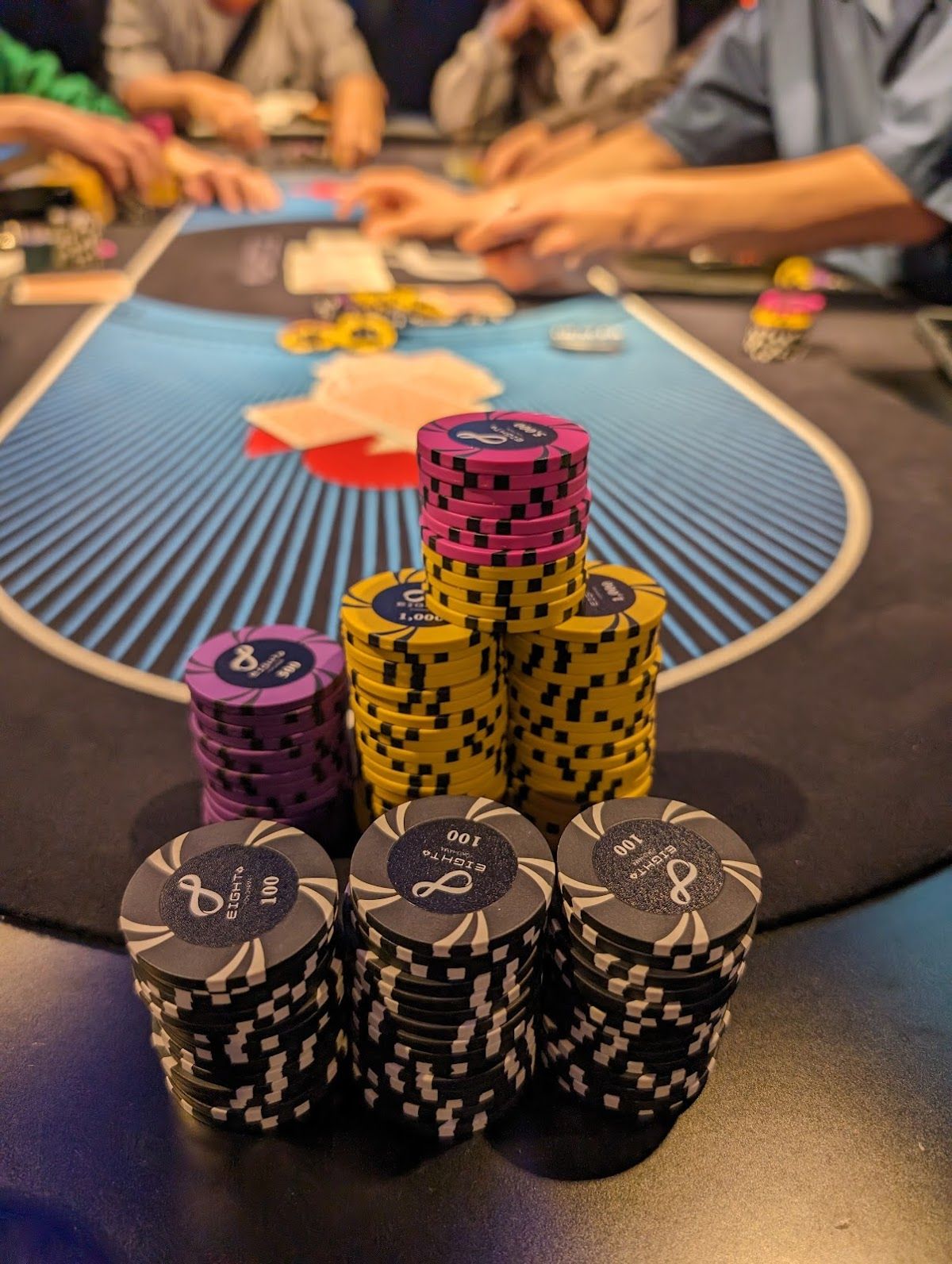 eight 横浜 poker & bar photo 5