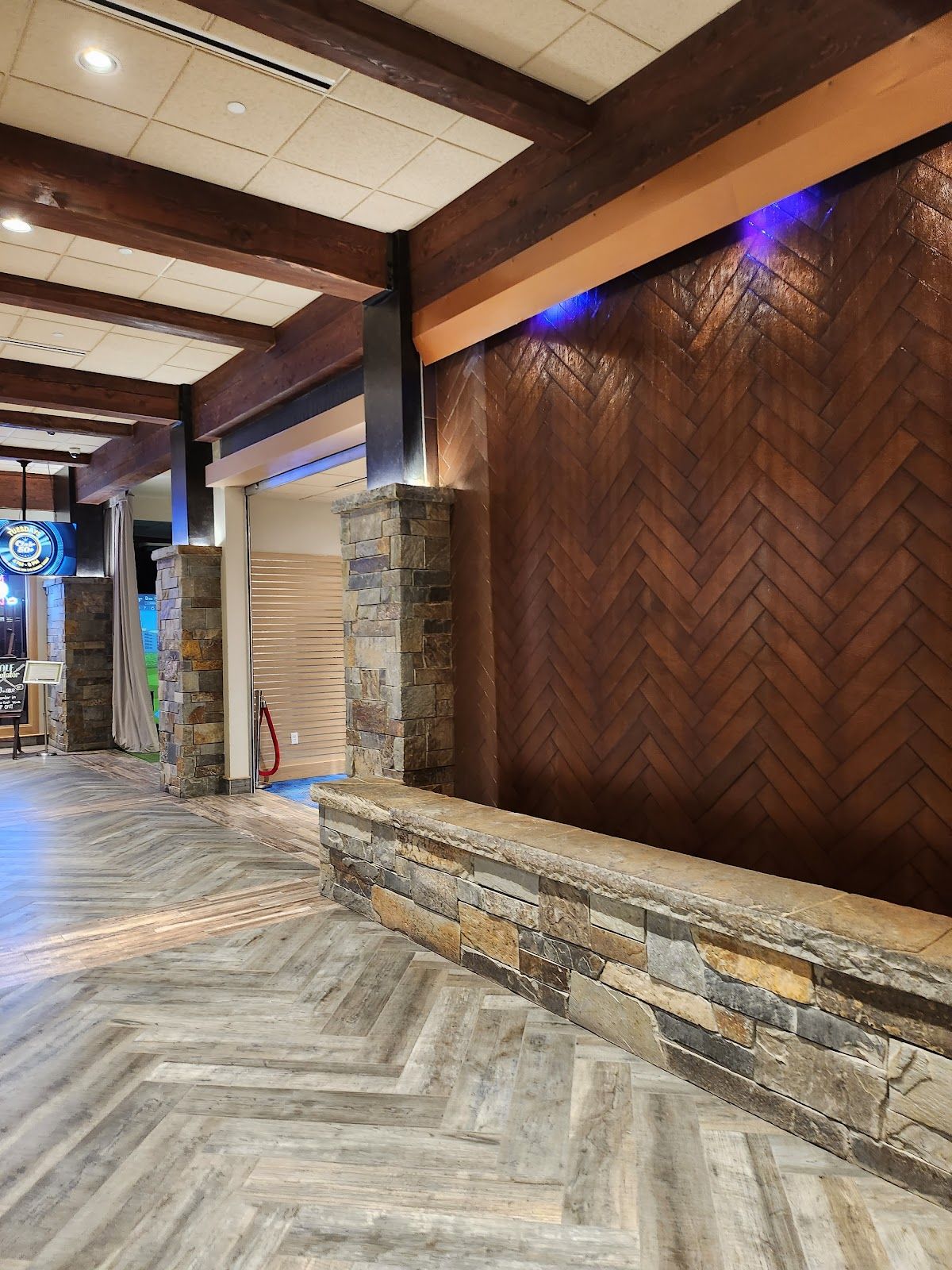 Gray Wolf Peak Casino photo 7