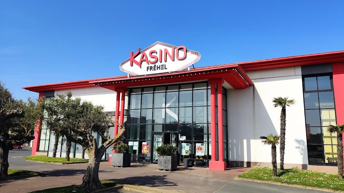 Casino - Les Sables d'Or Les Pins - Casino in Fréhel, France