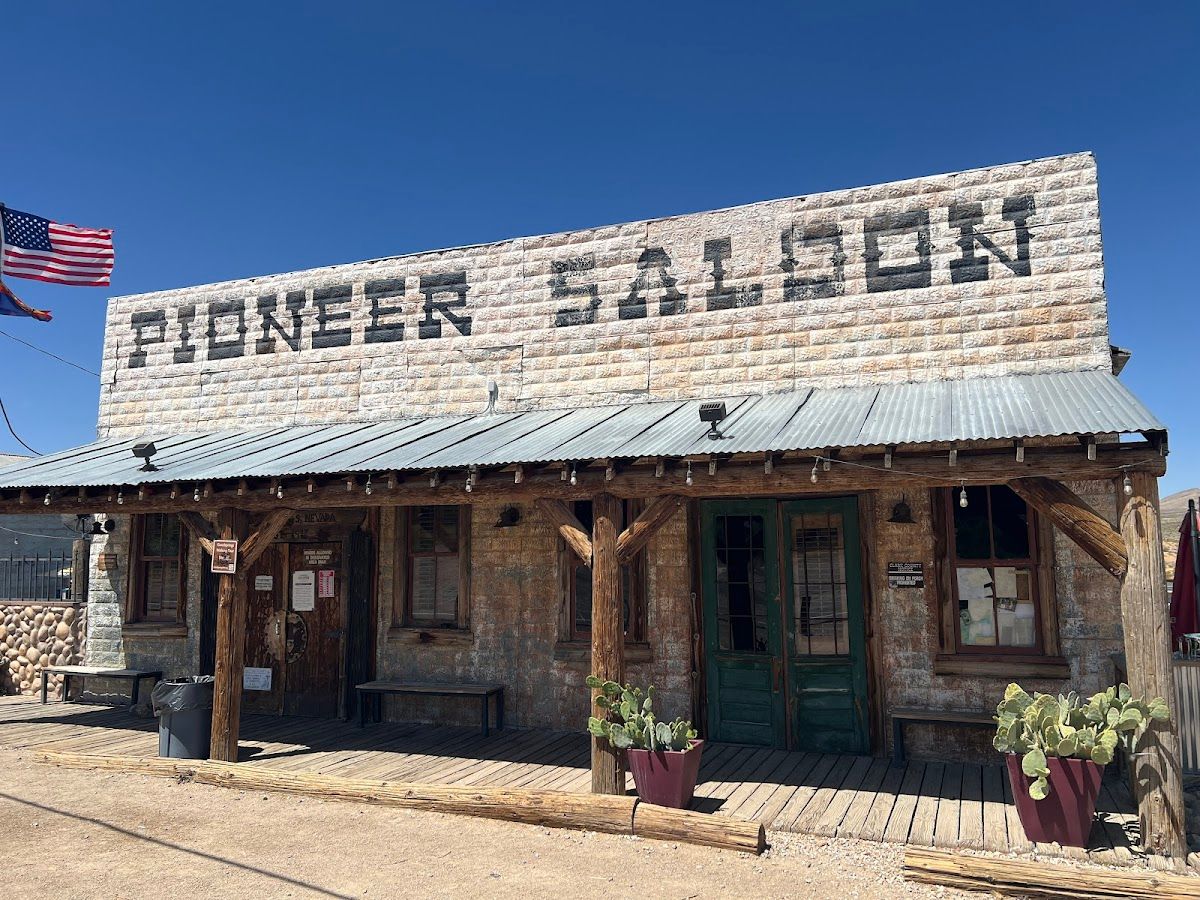 Pioneer Saloon photo 6