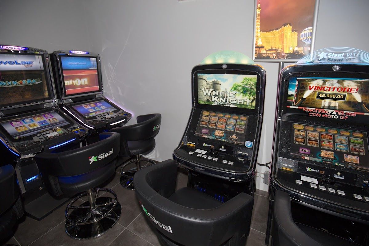Sala Slot Vlt Monte Palace photo 4