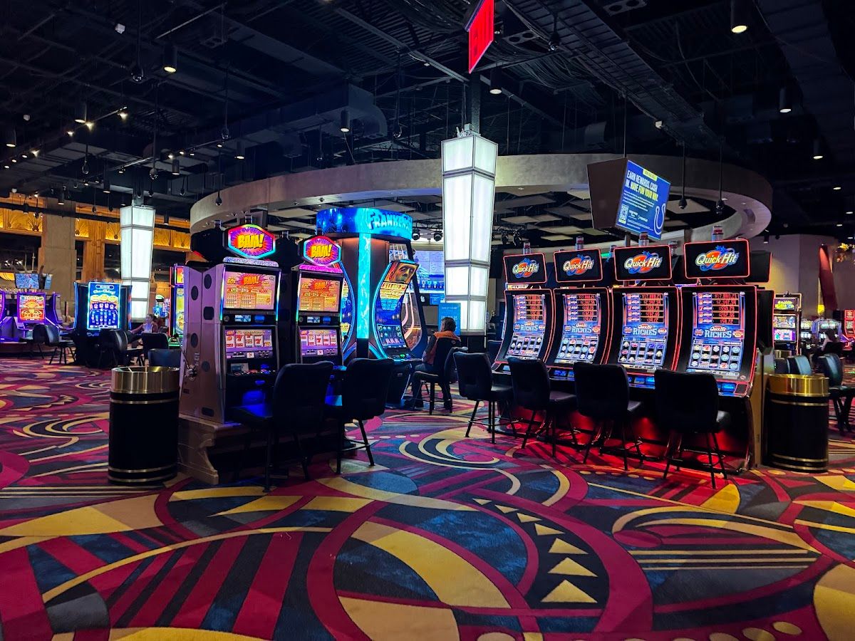 Hollywood Casino at Penn National Race Course – Poker photo 3