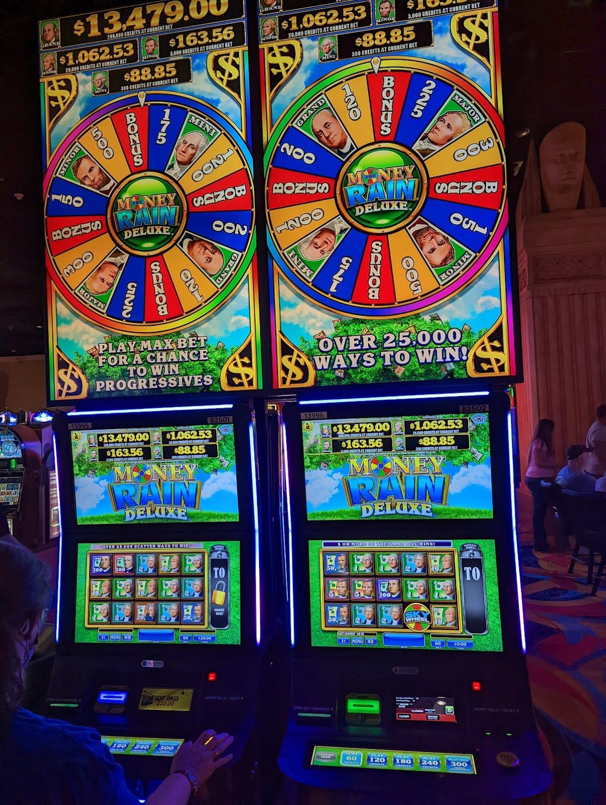 Hollywood Casino at Penn National Race Course – Poker photo 5