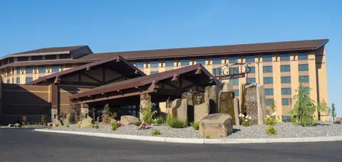 Legends Casino Hotel - Casino in Toppenish, United States