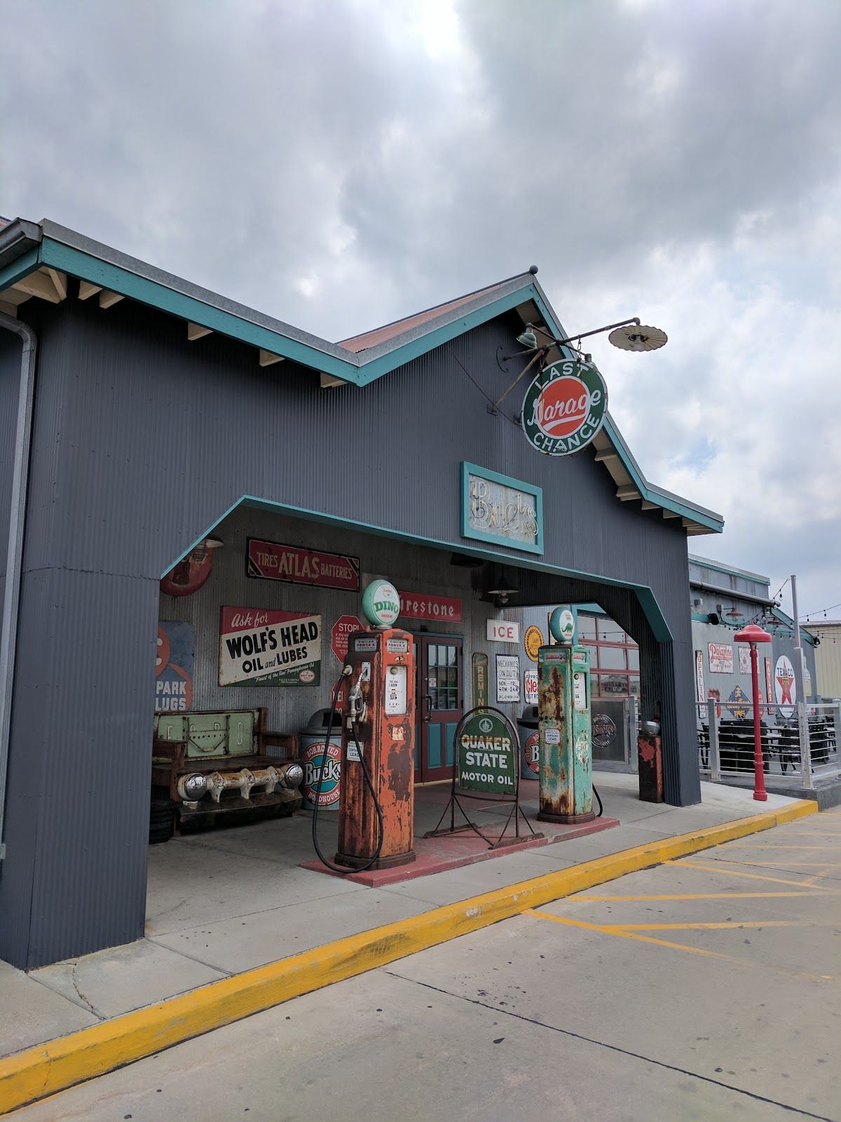 Borrowed Bucks Roadhouse Video Lottery - Casino in Sioux Falls, United States