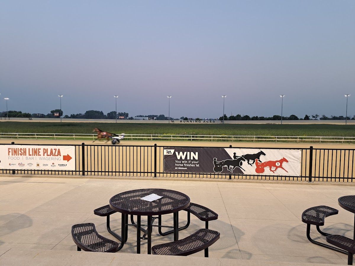 Running Aces Casino & Racetrack photo 8