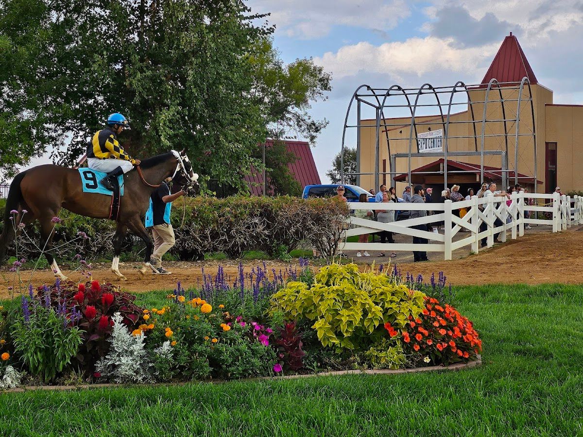 Canterbury Park Card Casino - Casino in Shakopee, United States