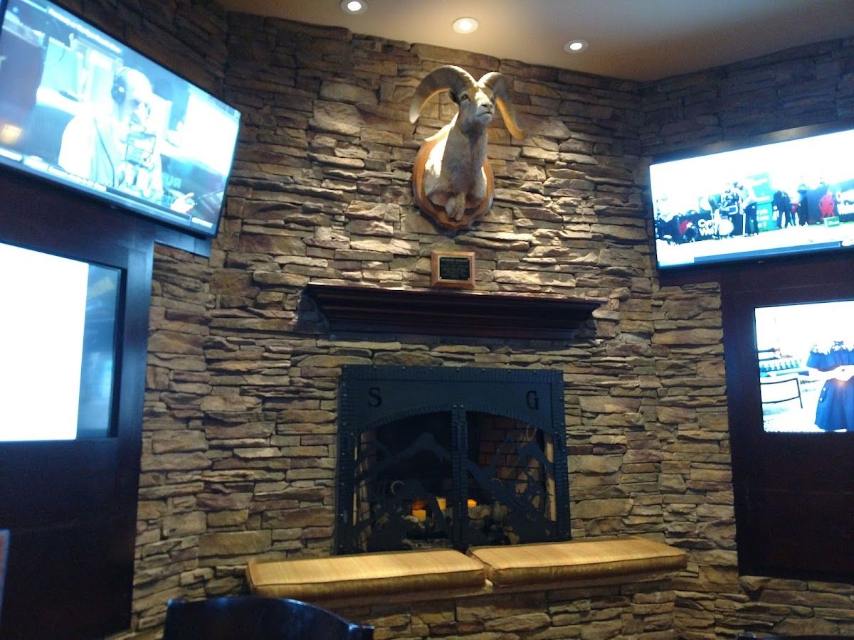 PT's Gold Reno photo 5