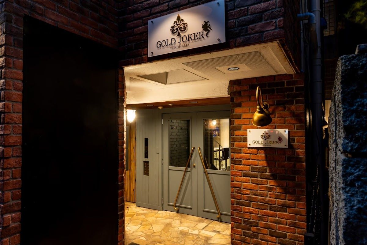横浜ポーカーBAR GOLD JOKER 関内店 photo 4