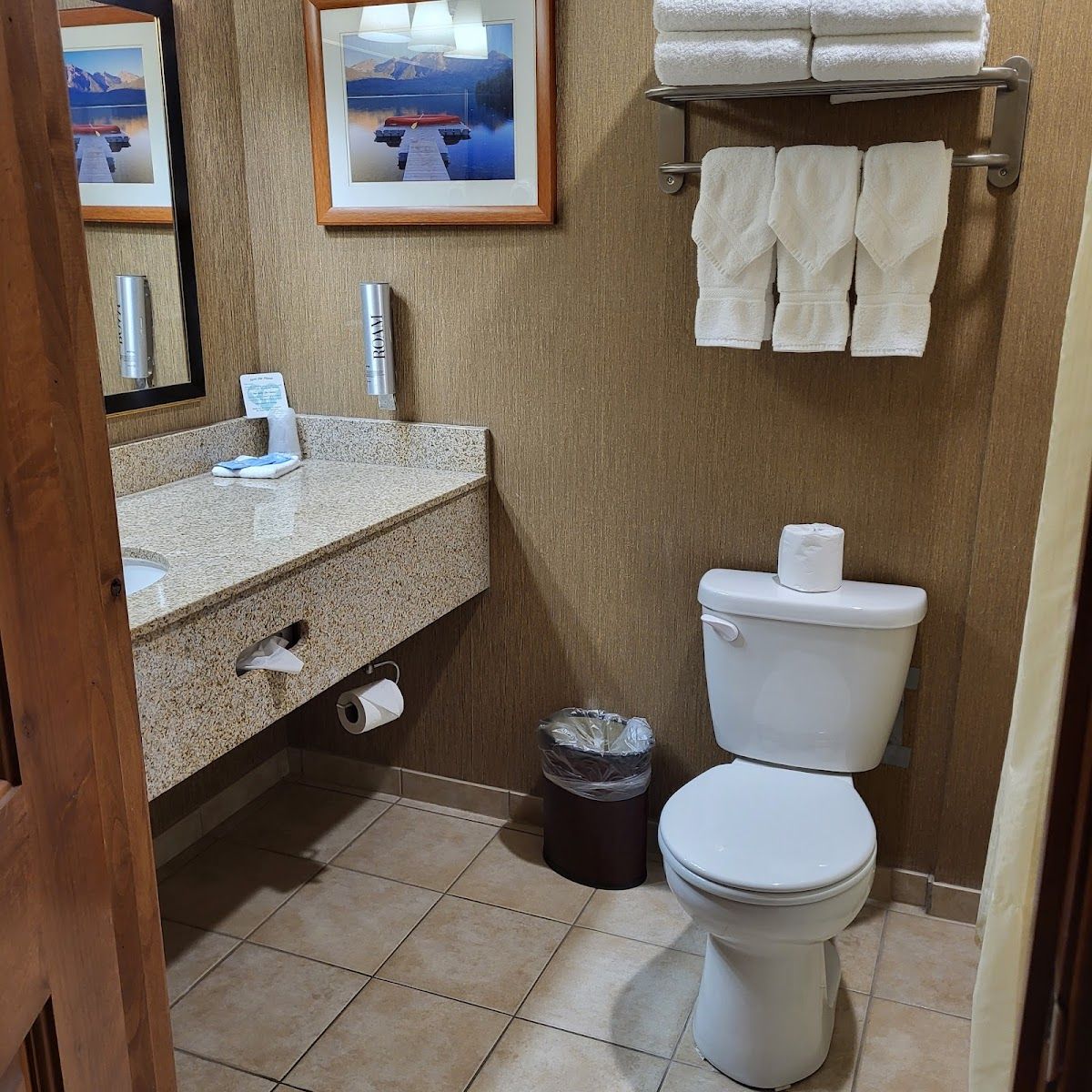 Diamond Mountain Casino and Hotel photo 5