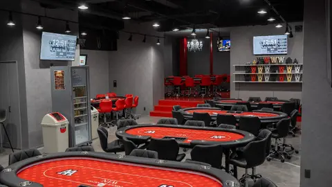 POKER&CASINO WIN - Casino in Kyoto, Japan