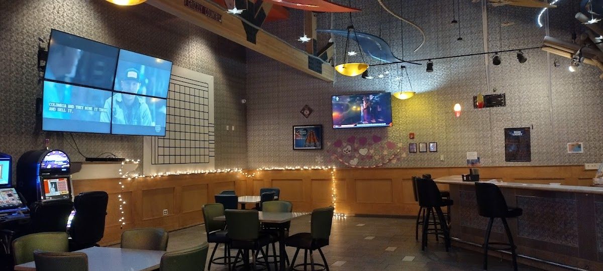 Northern Winz Hotel and Casino photo 4
