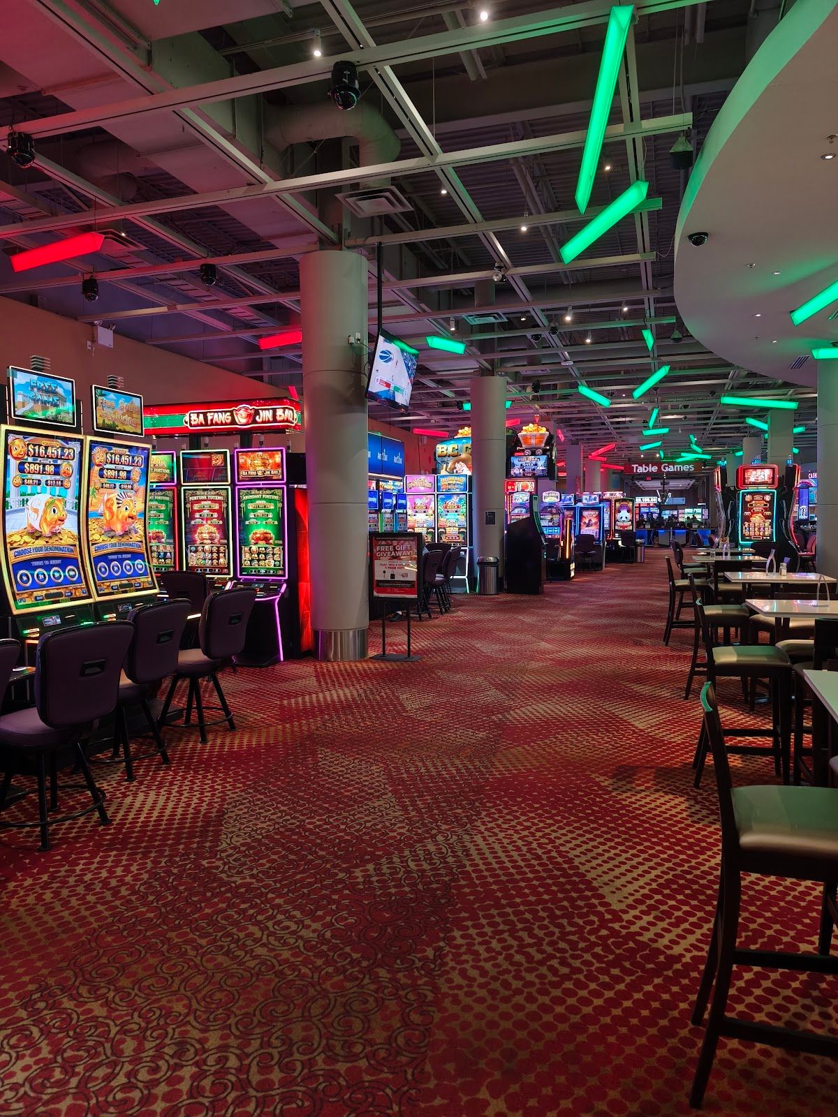 Elements Casino Surrey photo 8