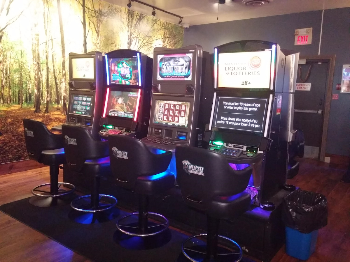 Niichi Gaming & Leisure Centre - Casino in Ginew, Canada